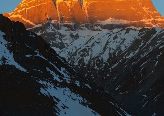 Unique Kailash Mansarovar Yatra by Helicopter: A Heavenly Journey Made Easy Kailash Mansarovar Yatra by Helicopter