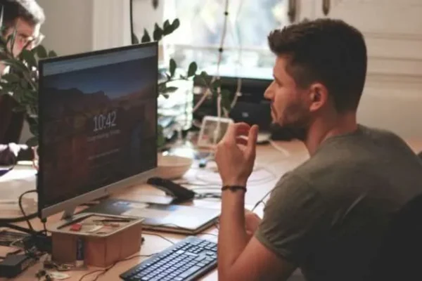 ¿Qué Tarea Realiza el Software de Sistema? Funciones Clave y Ejemplos Esenciales qué tarea realiza el software de sistema